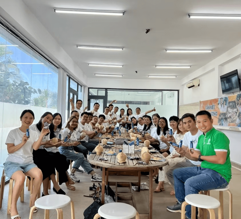 Tập thể thành viên Quỹ Tony Buổi Sáng